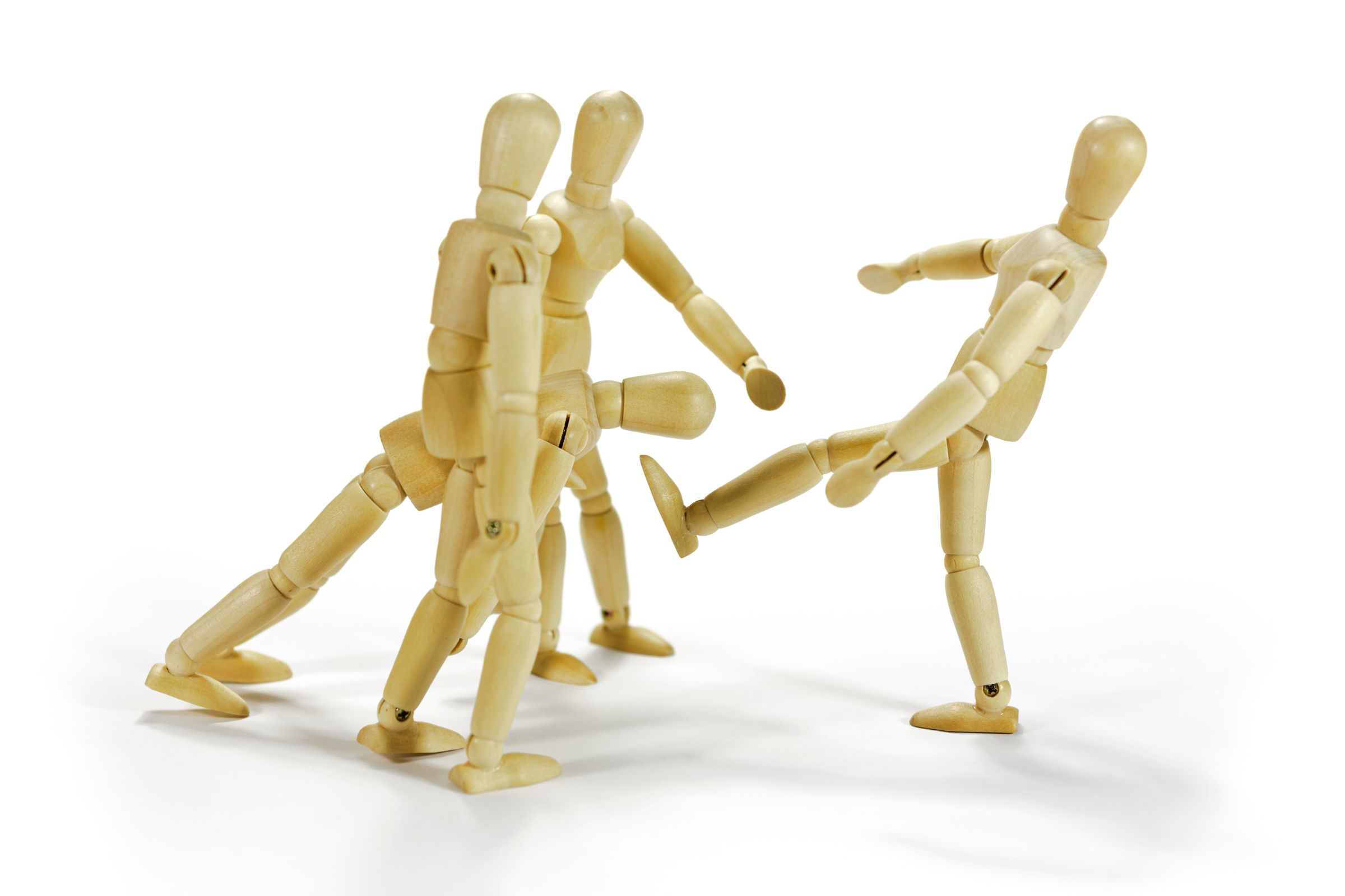 Bị bạo hành thì nên làm gì?