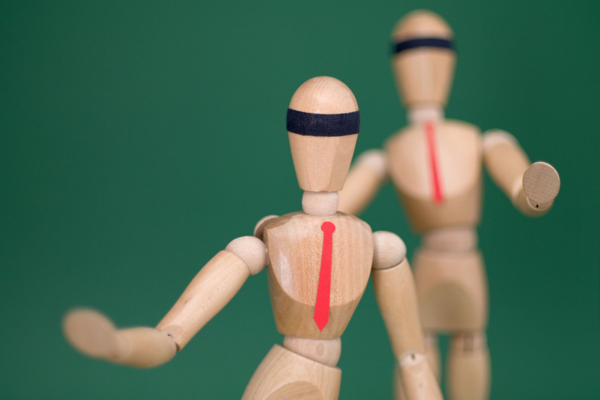 Tìm một người quản lí? Sự phụ thuộc và giới hạn tự do